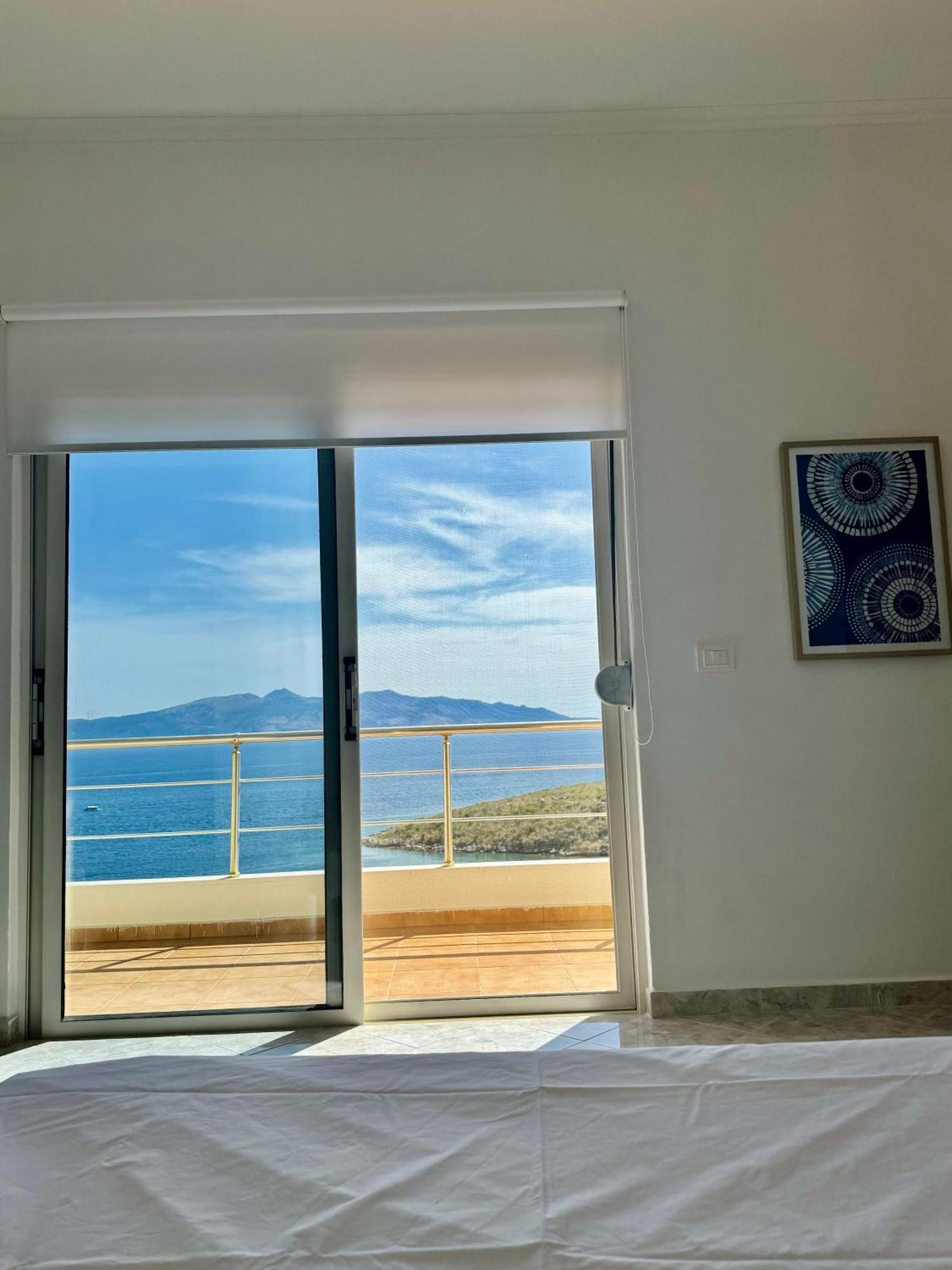 Comfy Blue Sarande Apartment Екстериор снимка