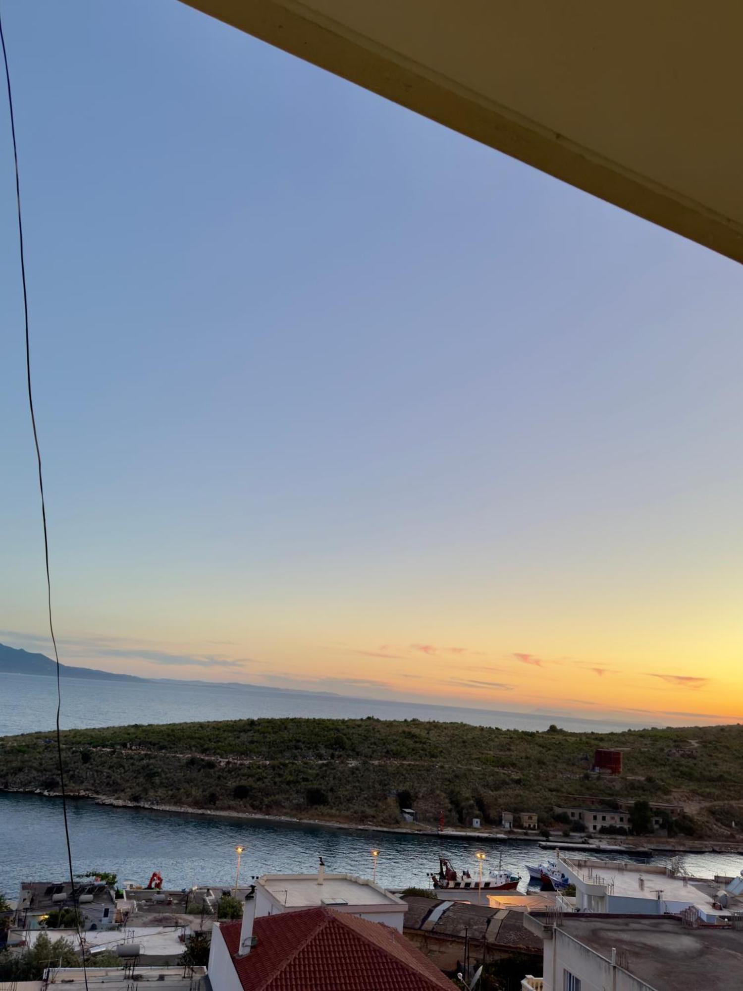 Comfy Blue Sarande Apartment Екстериор снимка
